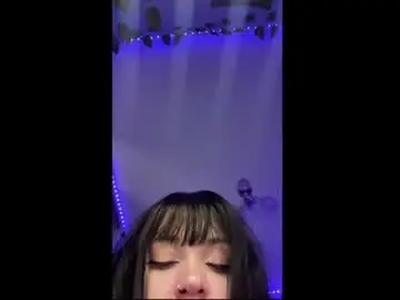 Lunnaberry  live sex cam