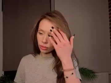 Nettiewares  live sex cam