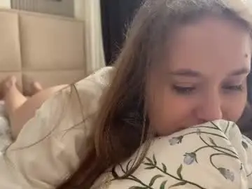 Sofaris  live sex cam