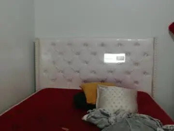 Africanpetitequeen  live sex cam