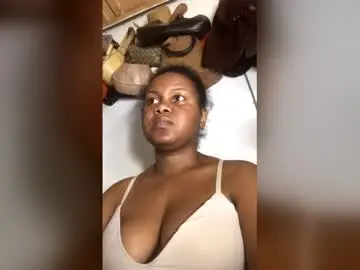 Candylia43  live sex cam