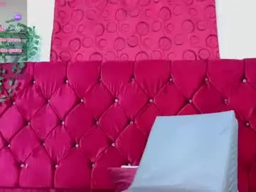 Harleyevaans  live sex cam