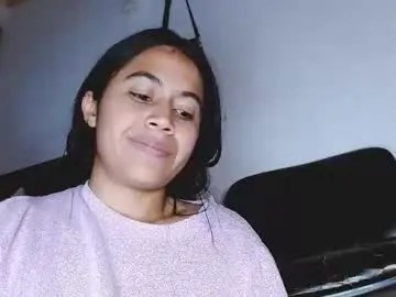 Jenner_lena  live sex cam