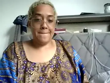 Ladycinnabon  live sex cam