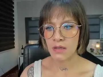 Mrs_regina_clk  live sex cam