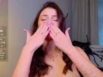 Phantomlace  live sex cam