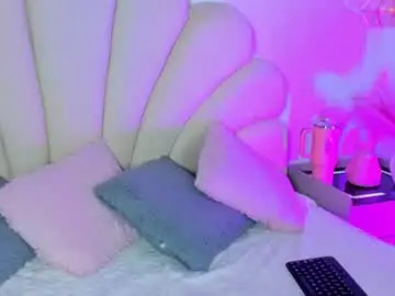 Angel_bloom1  live sex cam