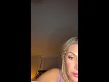 Bustyblondeliz222  live sex cam