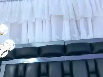 Dahianamoss  live sex cam