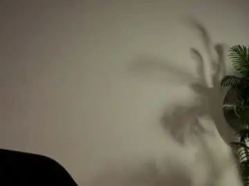 Gabimeshuggah  live sex cam