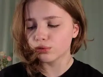 Gabimeshuggah  live sex cam