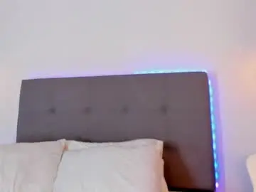 Mia_phalmerr  live sex cam