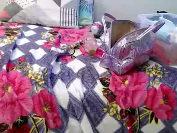 Sexy18iris  live sex cam