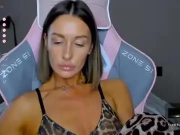 Tina__bestie  live sex cam