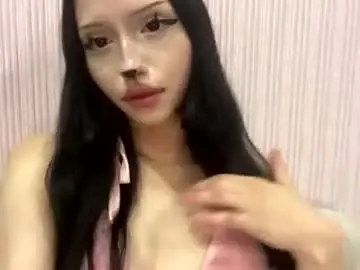 Yuettelanpher  live sex cam