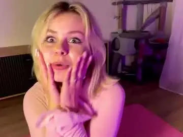 Cathrinemcgee  live sex cam