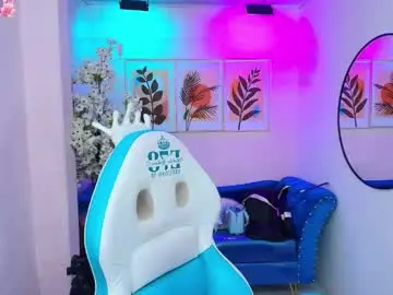 Dafne_huges  live sex cam