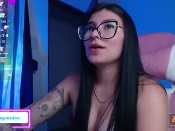 Daniela_cute22  live sex cam
