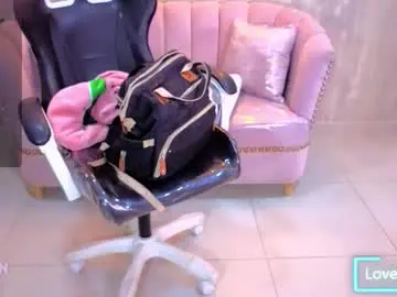 Elody_a  live sex cam