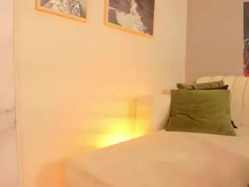 Holly_madison_  live sex cam