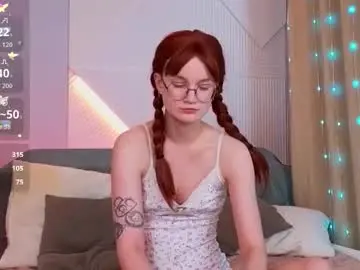 Kiki_blue_eyes  live sex cam