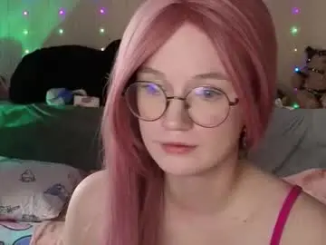 Kiki_blue_eyes  live sex cam