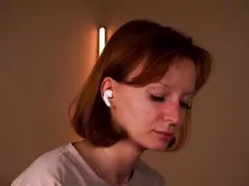 Lubafox  live sex cam