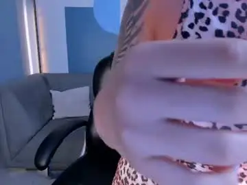 Lucycarterx  live sex cam