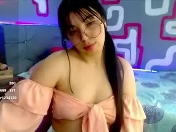 Mochiluna  live sex cam
