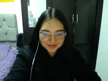 Purplelavender  live sex cam