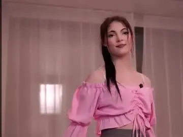 Kiaranorthwood  live sex cam