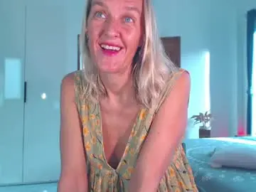 Lolaaelita  live sex cam