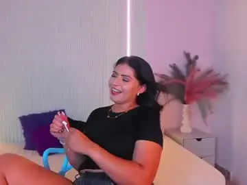 Lucywild8  live sex cam