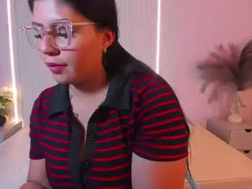 Lucywild8  live sex cam