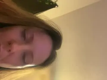 Michiheartaaron503780  live sex cam