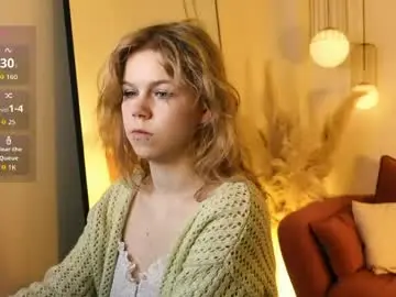 Mona_pearcy  live sex cam