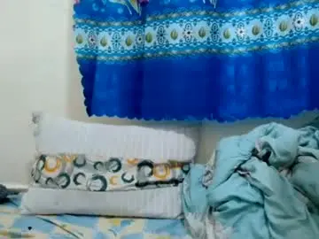 Nahyababbie  live sex cam