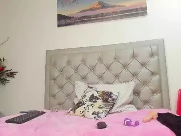 Chloe__brownn  live sex cam