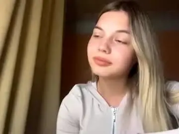 Cleotildewalchak  live sex cam