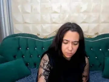 Denize23  live sex cam