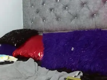 Dulcepowl_lm  live sex cam