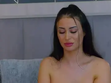 Emylaveau  live sex cam