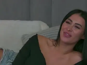 Emylaveau  live sex cam