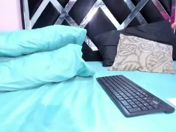 Gabyyjones  live sex cam