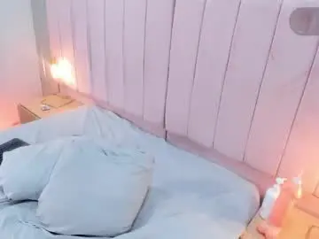 Hillarycollins  live sex cam