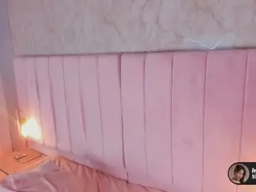 Hillarycollins  live sex cam
