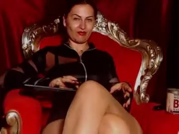 Mistressfabiola  live sex cam
