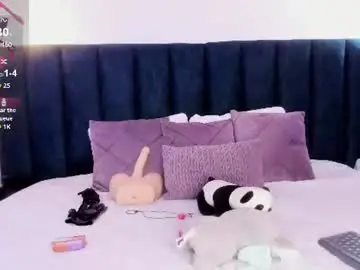 Pucca7  live sex cam