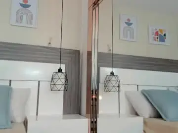 Sarakaii  live sex cam