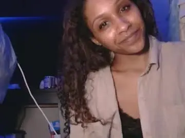 Atirahcali  live sex cam